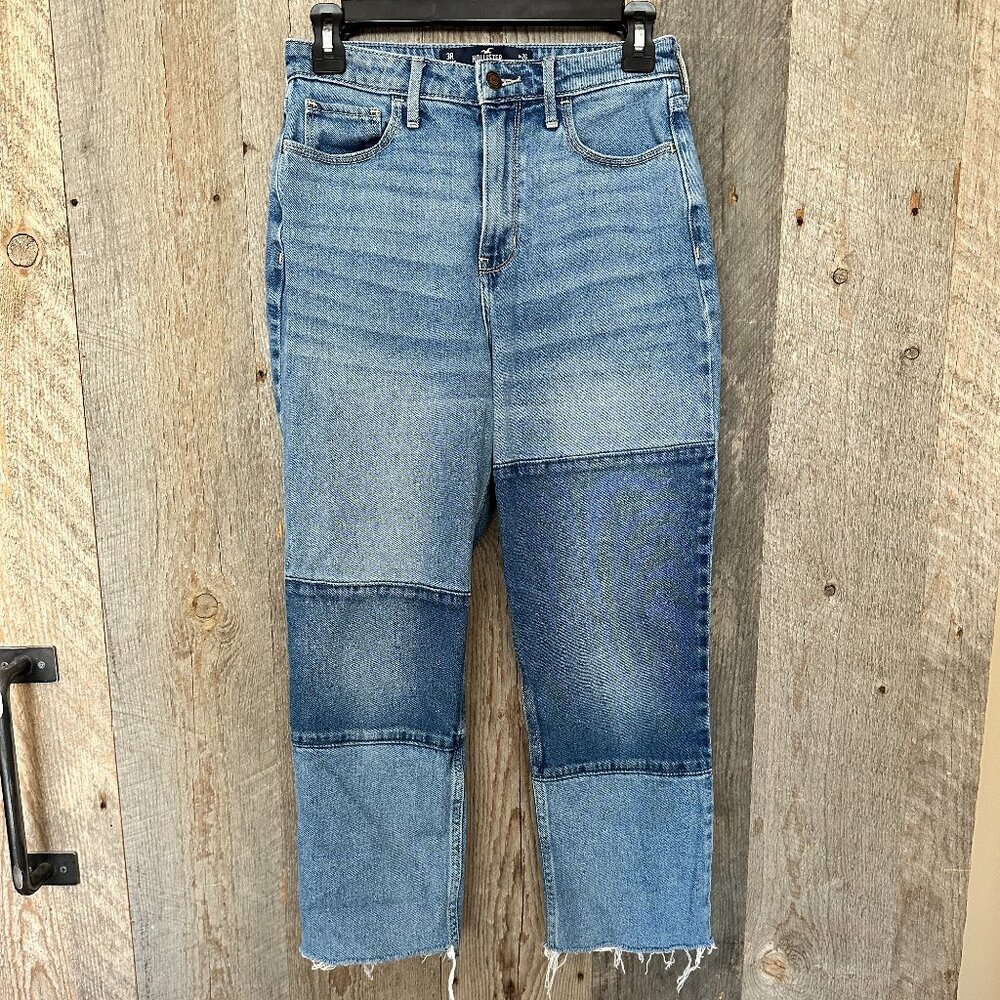 Hollister Ultra High Rise Mom Jeans 3R
